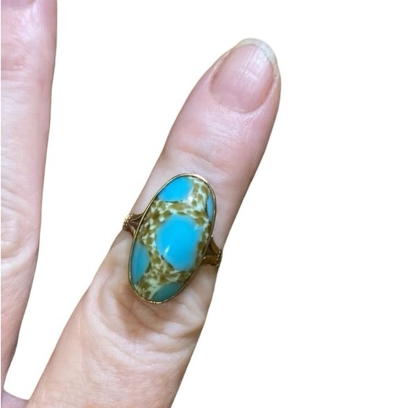 Estate Jewelry - Stamped 14K Gold Mountain Turquoise SZ 7.5 – Oval Cabochon Southwestern Vintage